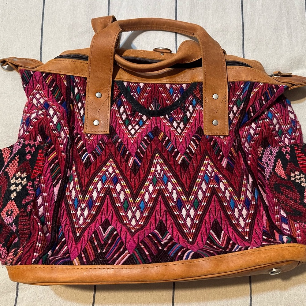 Nena & Co. Pink and Brown Zigzag Tote